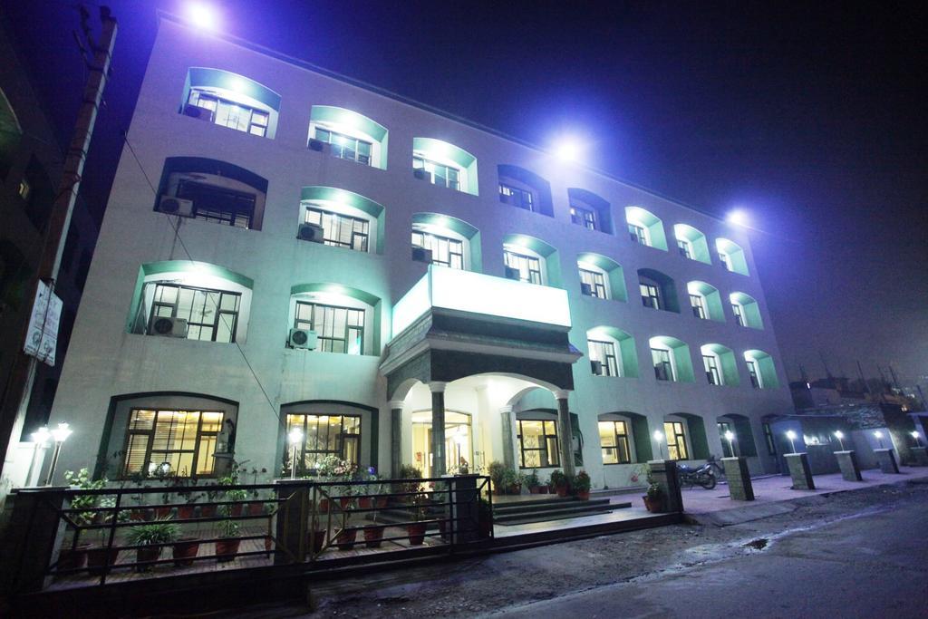 Hotel Rani Castle 贾姆穆 外观 照片